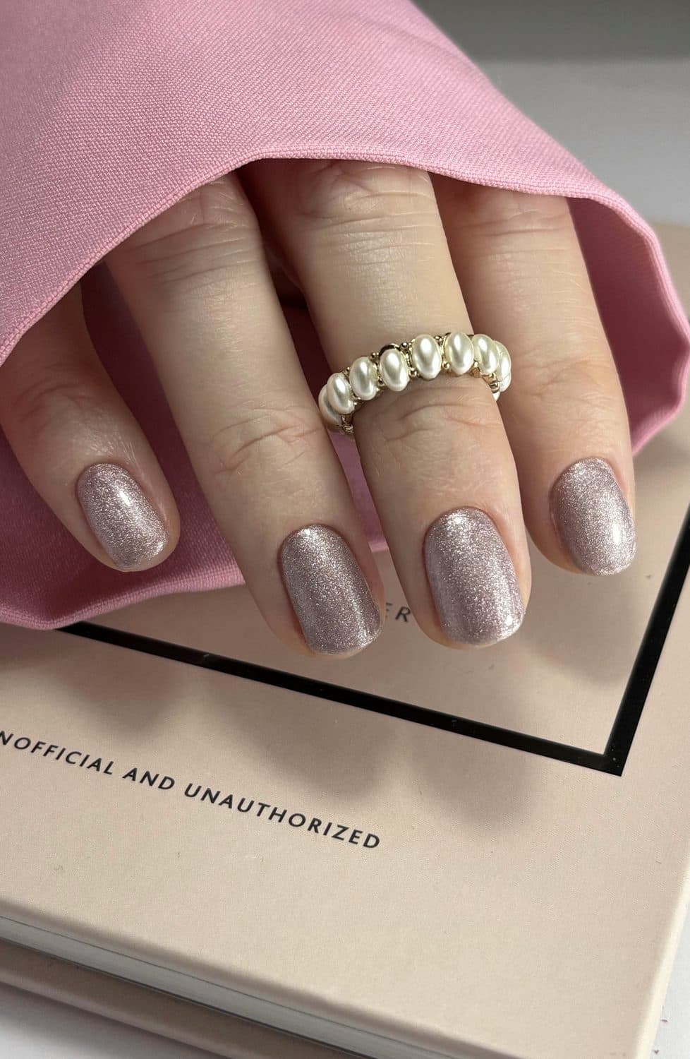 Manikyr med sølvglitter - Beauty Concept, Drammen